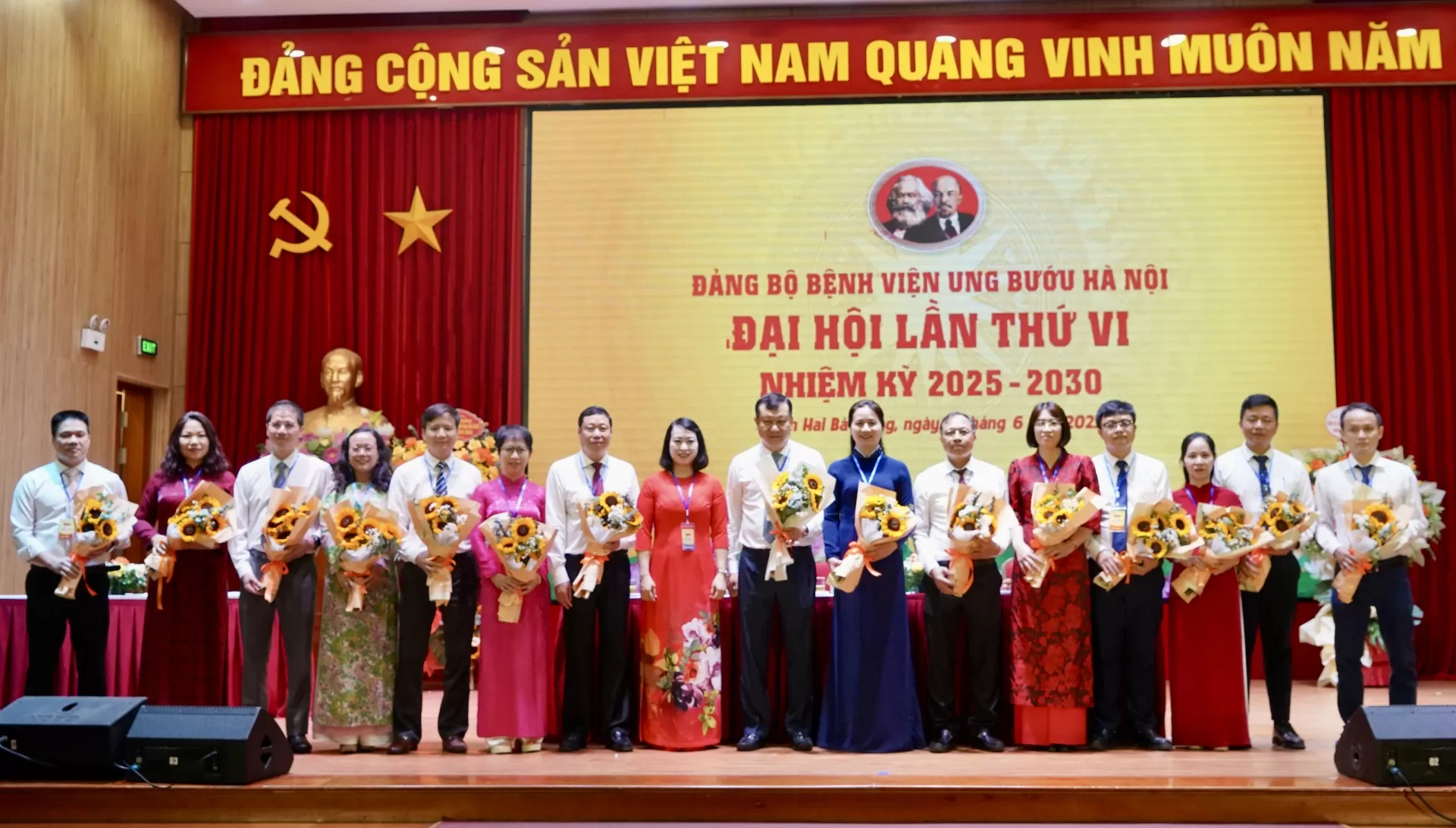 Bệnh viện Ung Bướu Hà Nội tổ chức thành công Đại hội Đảng bộ lần thứ VI nhiệm kỳ 2025–2030