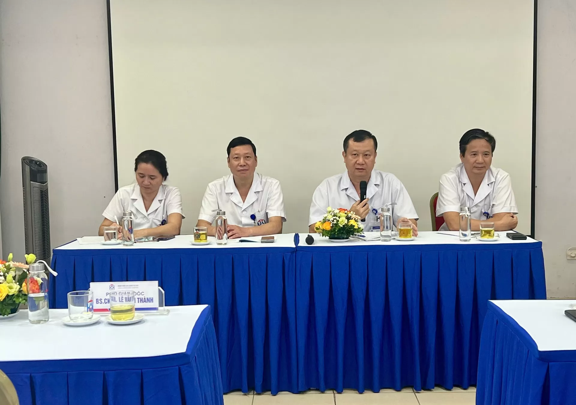 Bệnh viện Ung Bướu Hà Nội tổ chức Hội nghị Sơ kết công tác y tế 6 tháng đầu năm và phương hướng phát triển bệnh viện 6 tháng cuối năm 2025