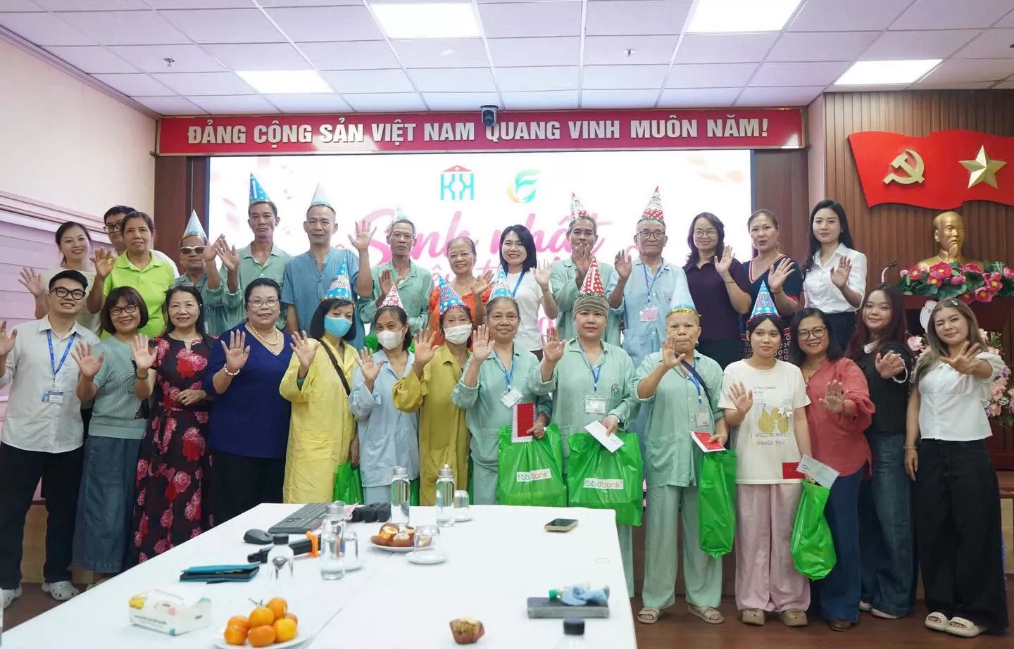 Sinh nhật yêu thương tháng 10 – Gửi trao yêu thương, đón tuổi mới an lành