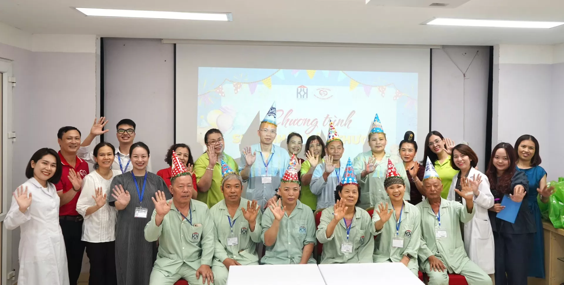 “Sinh nhật yêu thương” tháng 4: Nơi nụ cười được thắp sáng trong những ngày điều trị