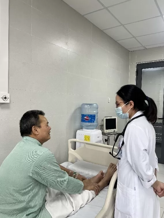 Rối loạn đông máu nguy kịch ở người bệnh ung thư: Từ một chi tiết nhỏ trong bệnh sử đến bài học về an toàn thực phẩm