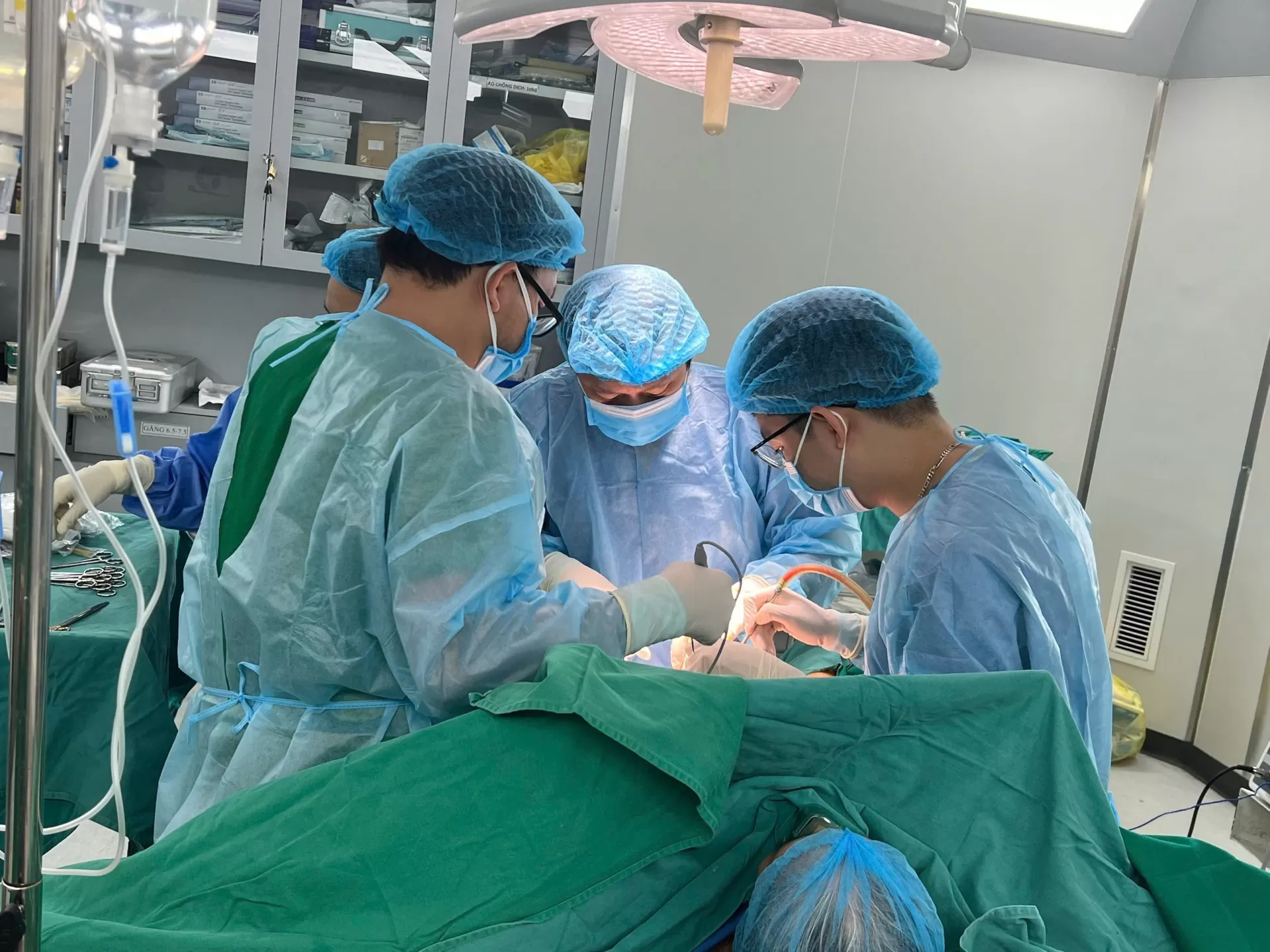 Khối ung thư âm hộ gần 20cm: Cái giá của nhiều năm âm thầm giấu bệnh