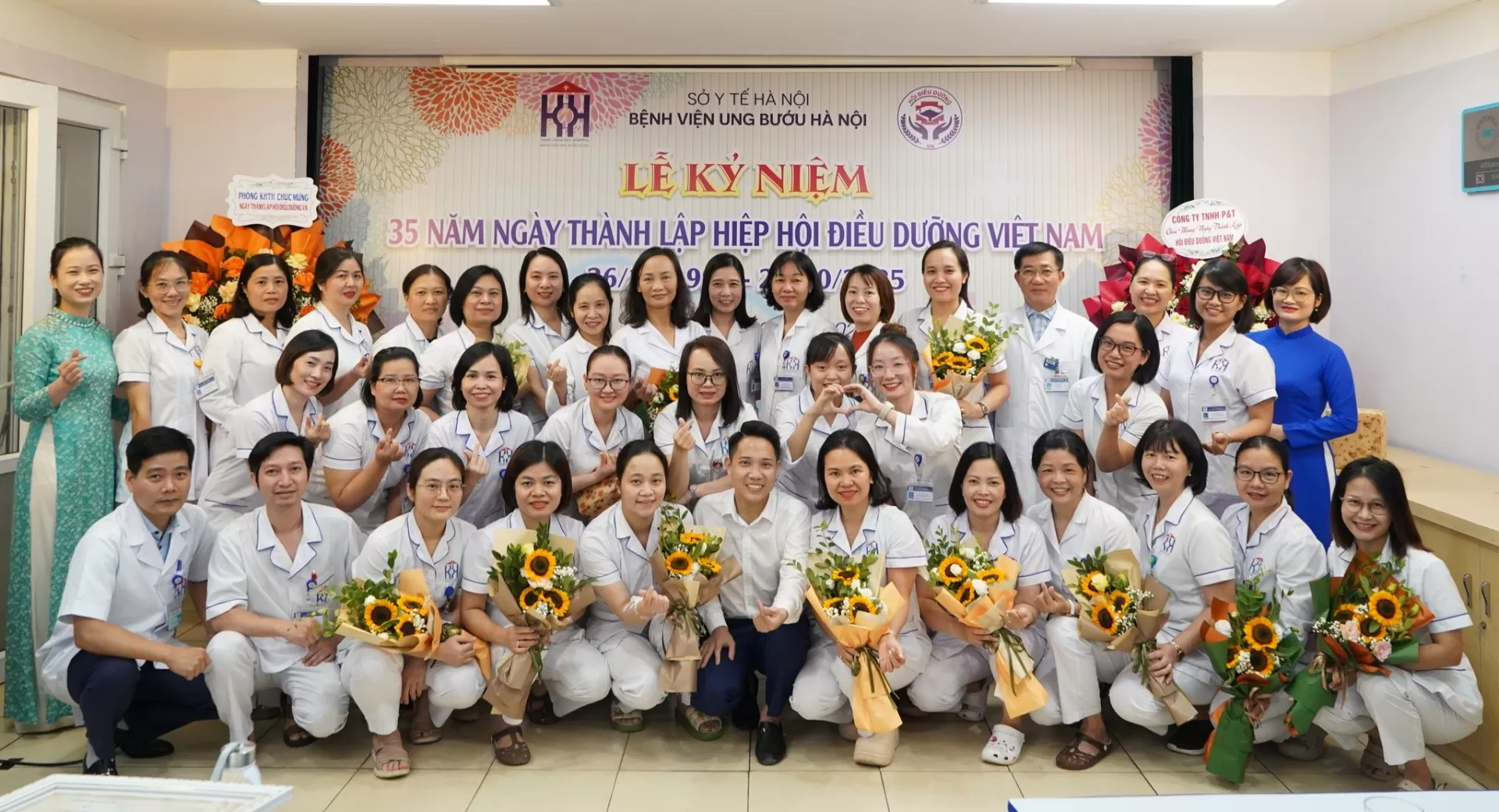 Bệnh viện Ung Bướu Hà Nội tổ chức lễ kỷ niệm 35 năm ngày thành lập hiệp hội điều dưỡng Việt Nam (26/10/1990 – 26/10/2025)