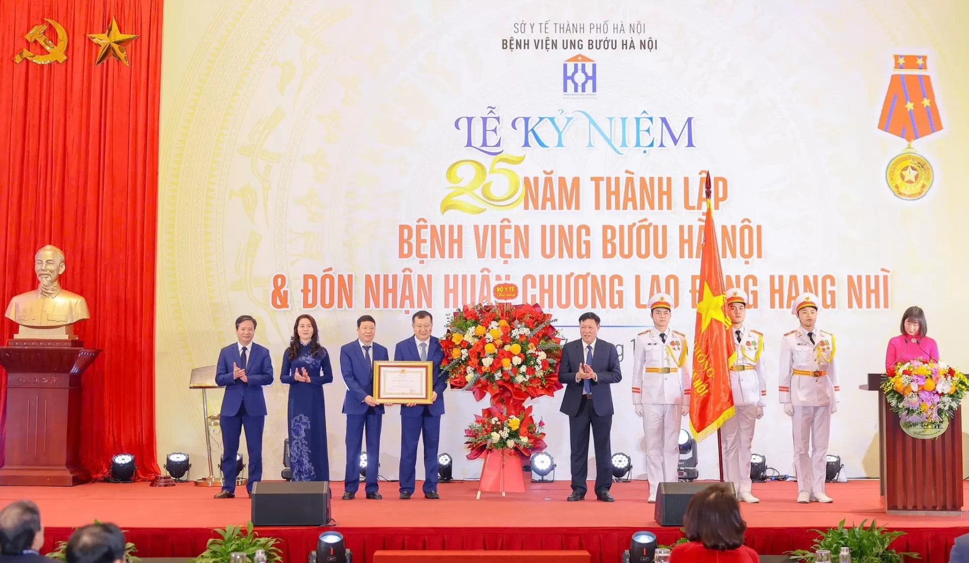 Bệnh viện Ung Bướu Hà Nội tổ chức thành công Lễ kỷ niệm 25 năm thành lập bệnh viện và Hội thảo Phòng chống Ung thư Hà Nội 2025