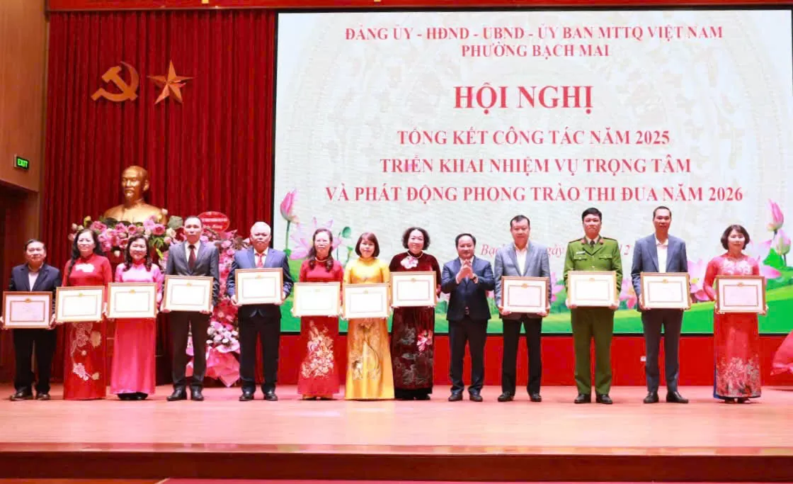 Đảng bộ Bệnh viện Ung Bướu Hà Nội Hoàn thành xuất sắc nhiệm vụ năm 2025