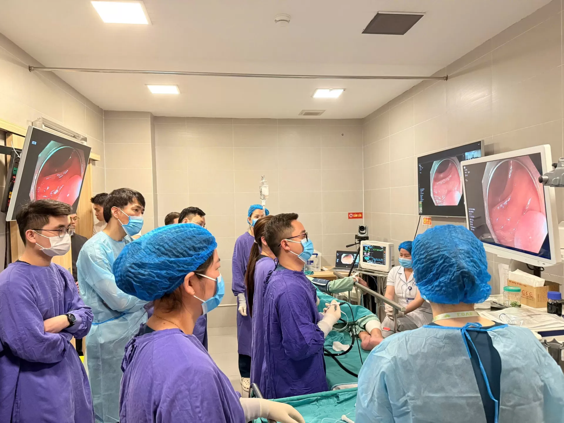 Chương trình trao đổi chuyên môn nội soi tiêu hóa: Cập nhật kỹ thuật mới trong điều trị ung thư sớm đường tiêu hóa