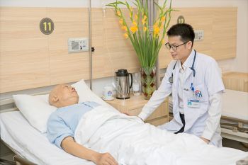 BÁC SỸ BỆNH VIỆN UNG BƯỚU HÀ NỘI GIÀNH HỌC BỔNG CHĂM SÓC GIẢM NHẸ CỦA HIỆP HỘI NỘI UNG BƯỚU CHÂU ÂU ESMO