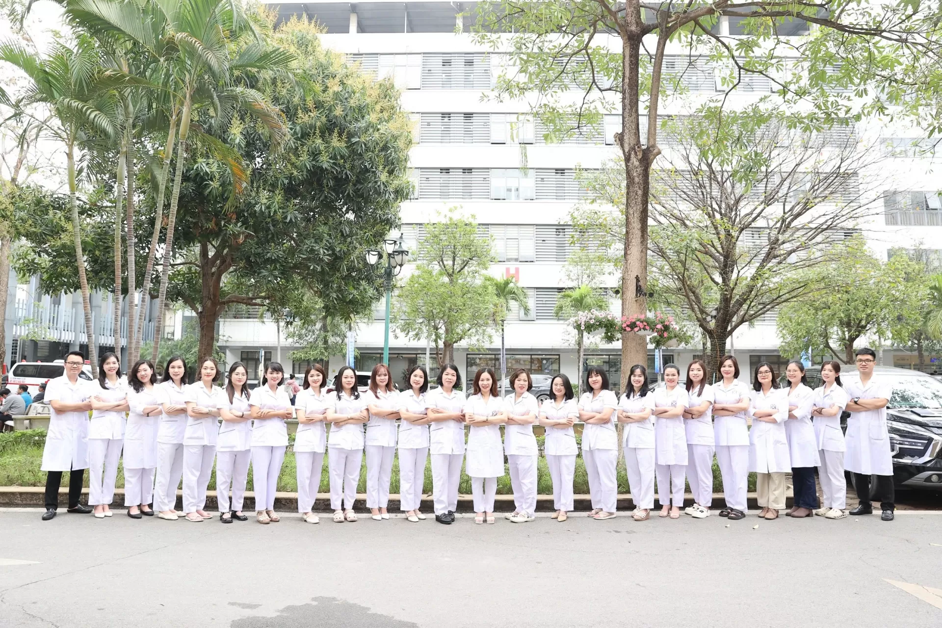 Khoa Nội Vú, Phụ khoa, Đầu cổ theo yêu cầu